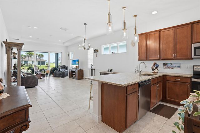 25007 SW Alberti Way, Port St. Lucie, FL 34986