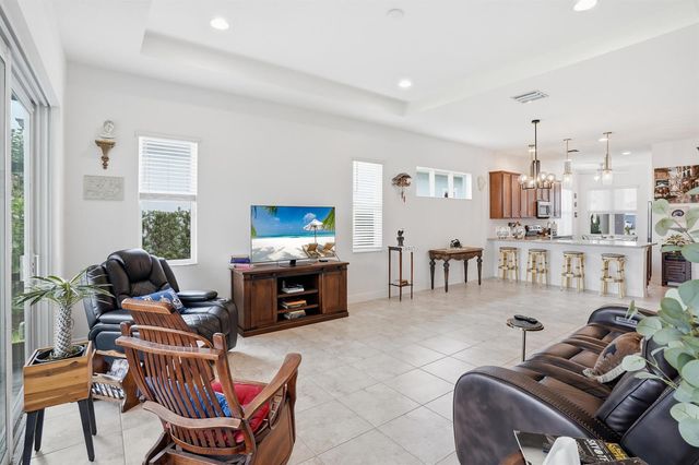 25007 SW Alberti Way, Port St. Lucie, FL 34986