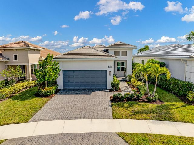 25007 SW Alberti Way, Port St. Lucie, FL 34986