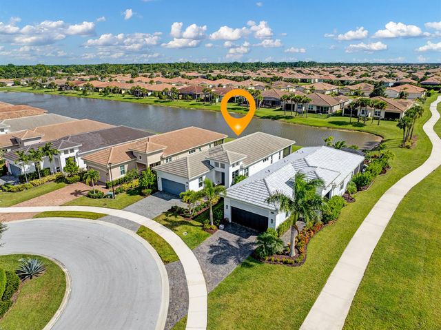 25007 SW Alberti Way, Port St. Lucie, FL 34986