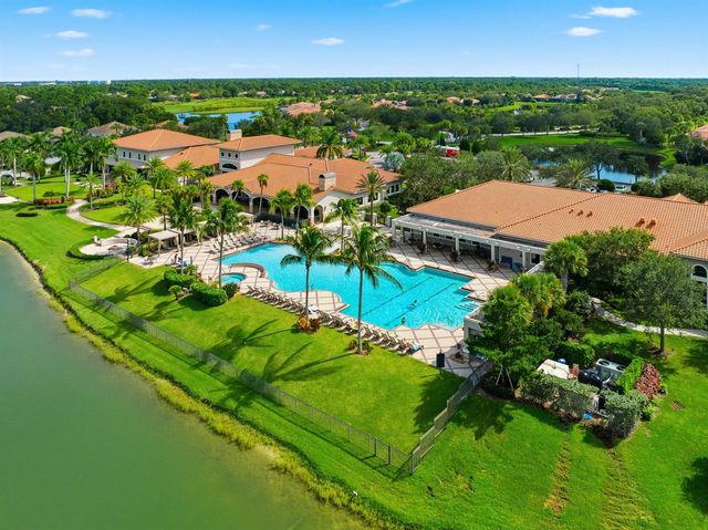 25007 SW Alberti Way, Port St. Lucie, FL 34986