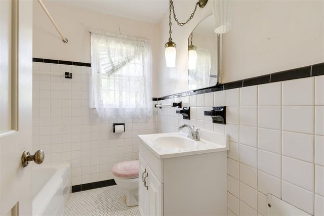 524 SW 51st Street, Oklahoma City, OK 73109
