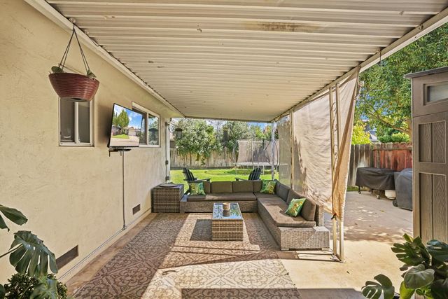 1813 Jackson St, Lodi, CA 95242