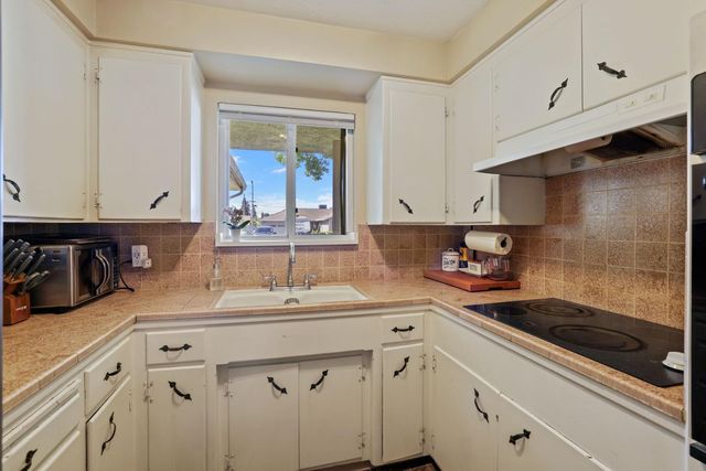 1813 Jackson St, Lodi, CA 95242