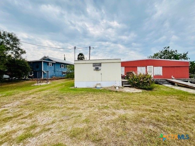 848 Margie Tewmey Road, Port Lavaca, TX 77979
