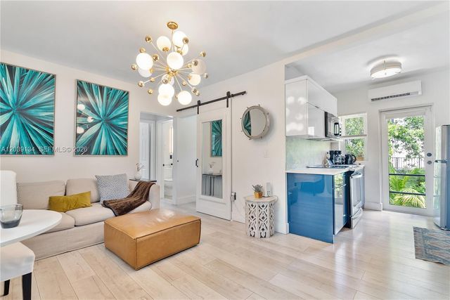 8270 NE 1st Place 3, Miami, FL 33138