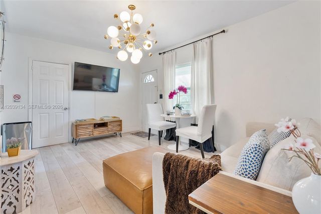 8270 NE 1st Place 3, Miami, FL 33138
