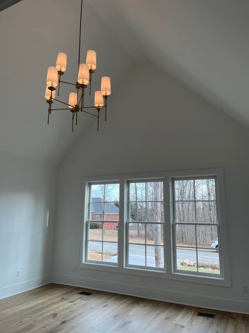 498 Hargis Road, Signal Mountain, TN 37377