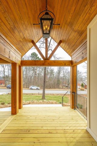 498 Hargis Road, Signal Mountain, TN 37377