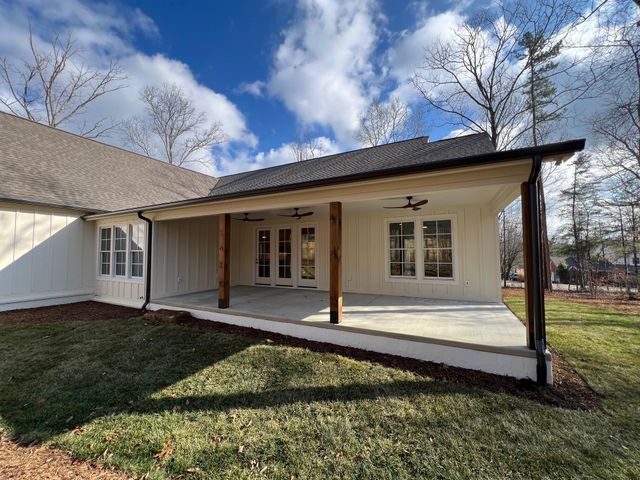 498 Hargis Road, Signal Mountain, TN 37377