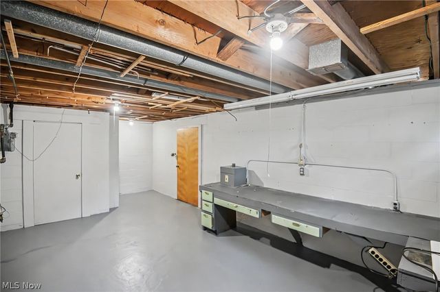 1619 N Carnegie Avenue, Niles, OH 44446