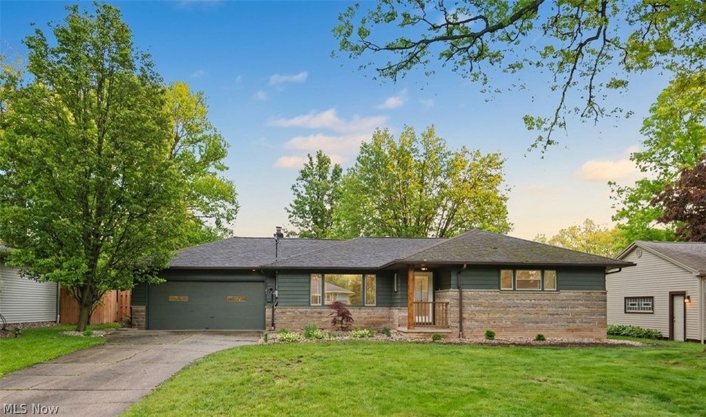 1619 N Carnegie Avenue, Niles, OH 44446