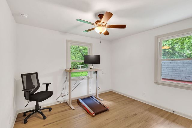 457 Ewing Ln, Nashville, TN 37207