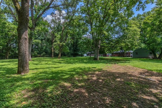 457 Ewing Ln, Nashville, TN 37207