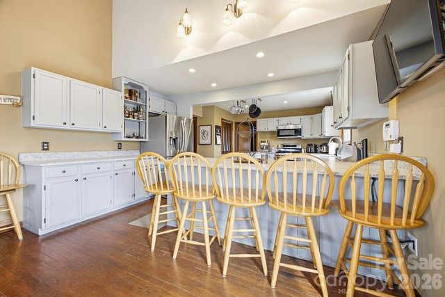 93 Hidden Falls Drive, Asheville, NC 28804