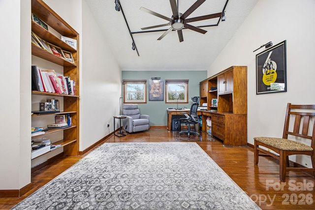 93 Hidden Falls Drive, Asheville, NC 28804