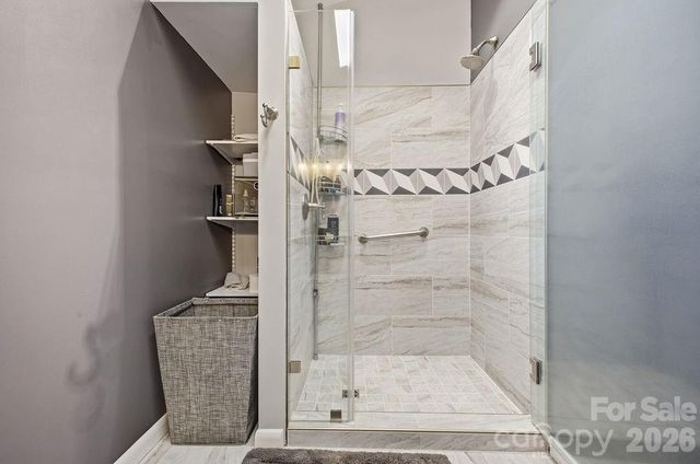 93 Hidden Falls Drive, Asheville, NC 28804