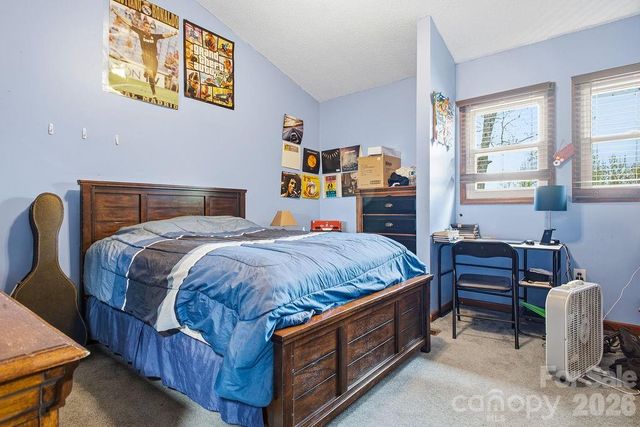 93 Hidden Falls Drive, Asheville, NC 28804