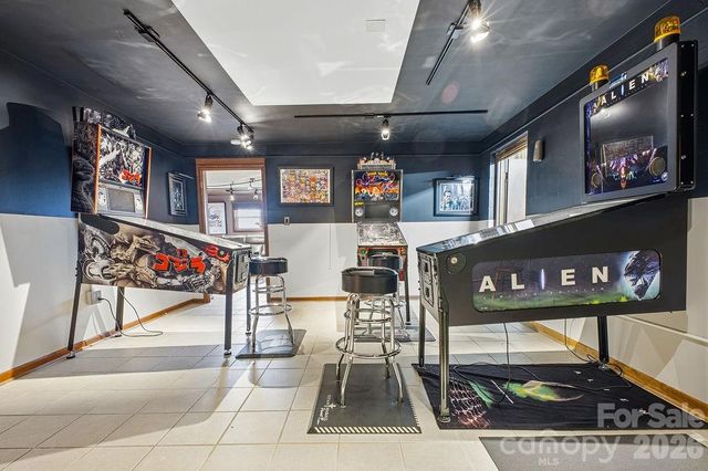 93 Hidden Falls Drive, Asheville, NC 28804