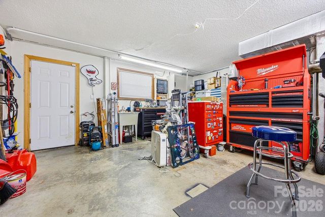 93 Hidden Falls Drive, Asheville, NC 28804