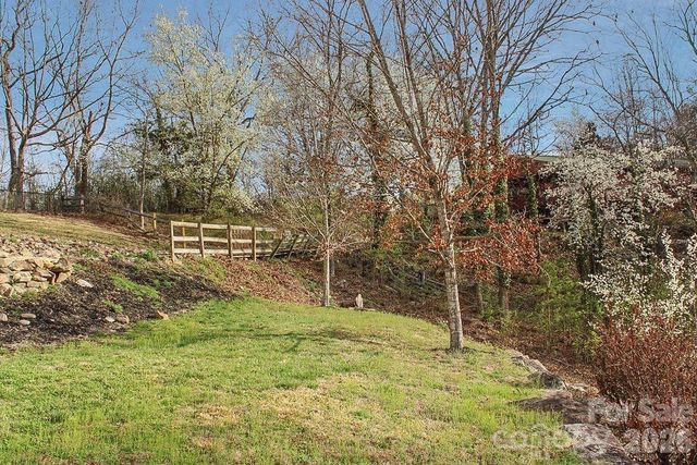 93 Hidden Falls Drive, Asheville, NC 28804