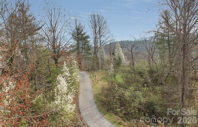 93 Hidden Falls Drive, Asheville, NC 28804