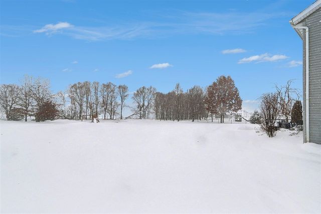 50160 Willis Street, Paw Paw, MI 49079