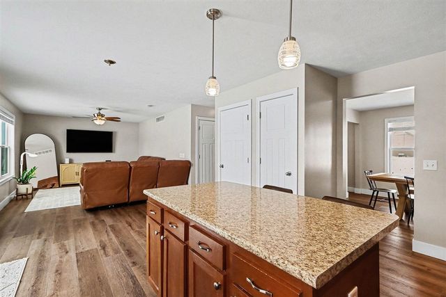 50160 Willis Street, Paw Paw, MI 49079