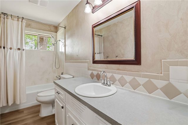 1908 Robyn Road, Springdale, AR 72762