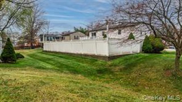 13 Newbury Street, Monroe, NY 10950