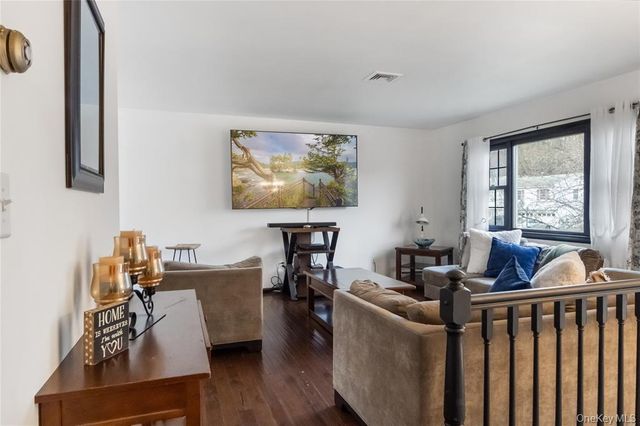 13 Newbury Street, Monroe, NY 10950