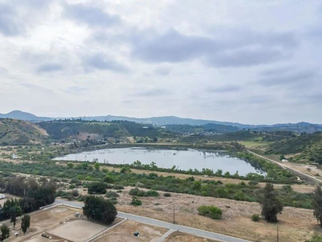 13510 Willow Road, Lakeside, CA 92040