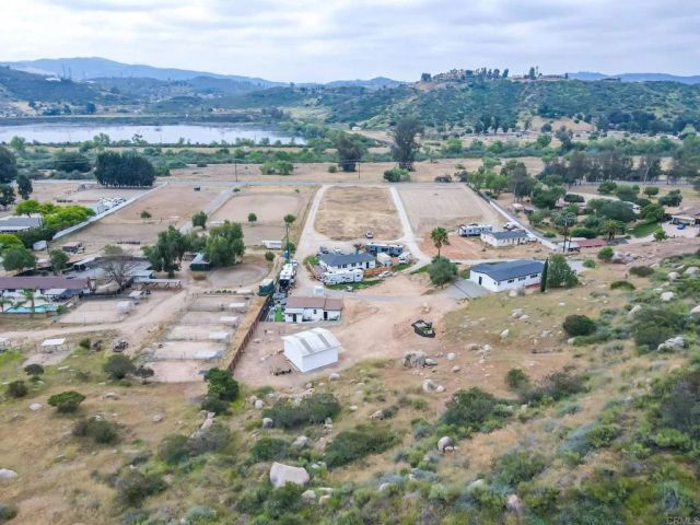 13510 Willow Road, Lakeside, CA 92040
