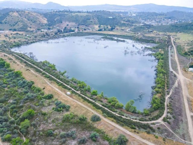 13510 Willow Road, Lakeside, CA 92040