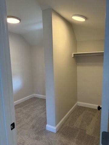 54 Massachusetts Street, Highland Park, MI 48203