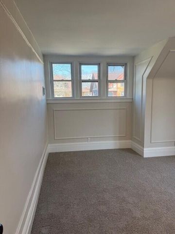 54 Massachusetts Street, Highland Park, MI 48203