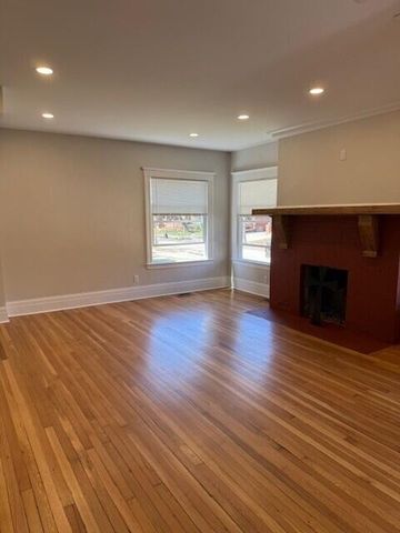 54 Massachusetts Street, Highland Park, MI 48203