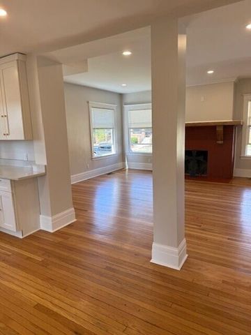 54 Massachusetts Street, Highland Park, MI 48203