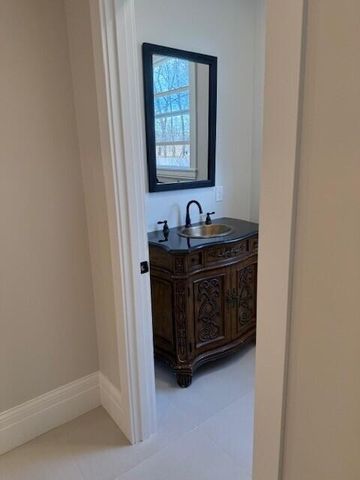 54 Massachusetts Street, Highland Park, MI 48203