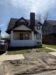 54 Massachusetts Street, Highland Park, MI 48203