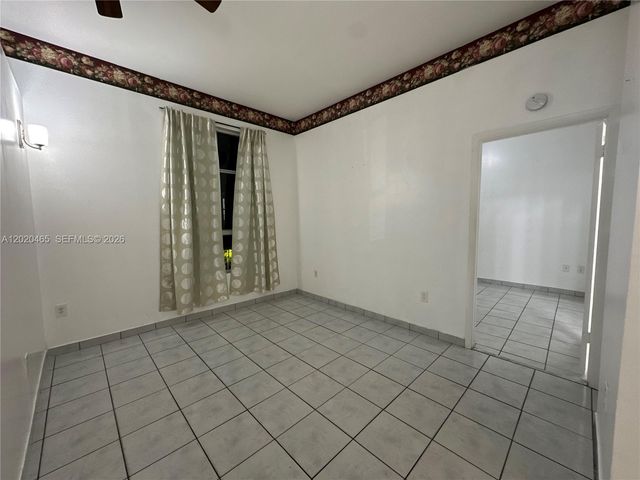 7420 W 20th Ave 446, Hialeah, FL 33016