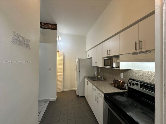 7420 W 20th Ave 446, Hialeah, FL 33016