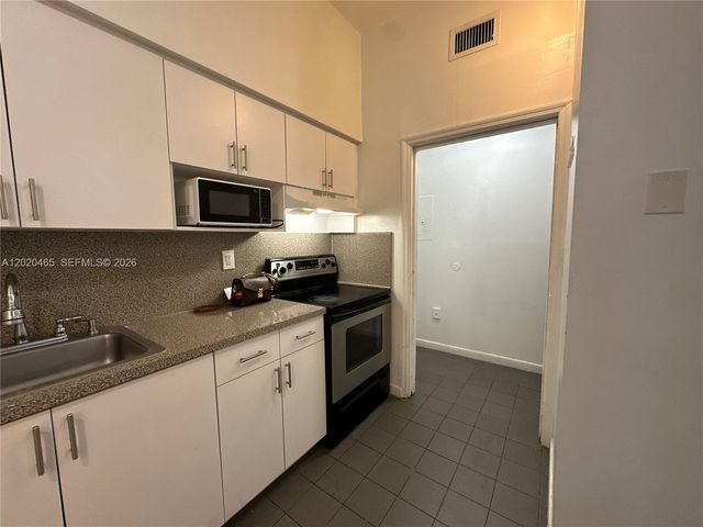 7420 W 20th Ave 446, Hialeah, FL 33016