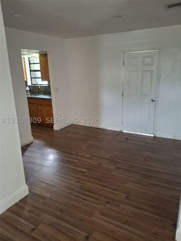 3271 NW 15 CT 3271, Lauderhill, FL 33311