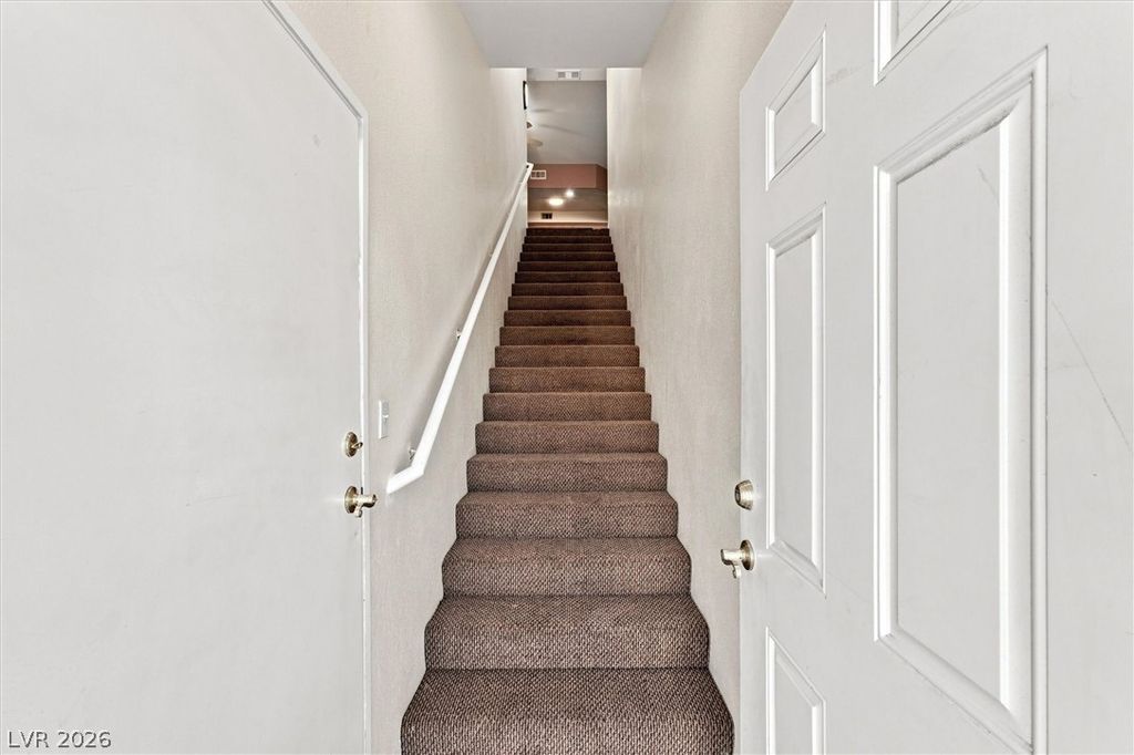 6913 Cobre Azul Avenue 201, Las Vegas, NV 89108 — photo 4