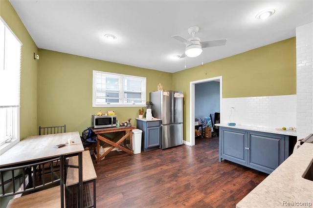 12099 Klinger Street, Hamtramck, MI 48212