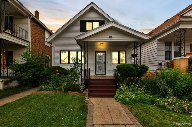 12099 Klinger Street, Hamtramck, MI 48212