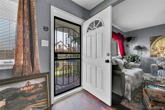 12099 Klinger Street, Hamtramck, MI 48212