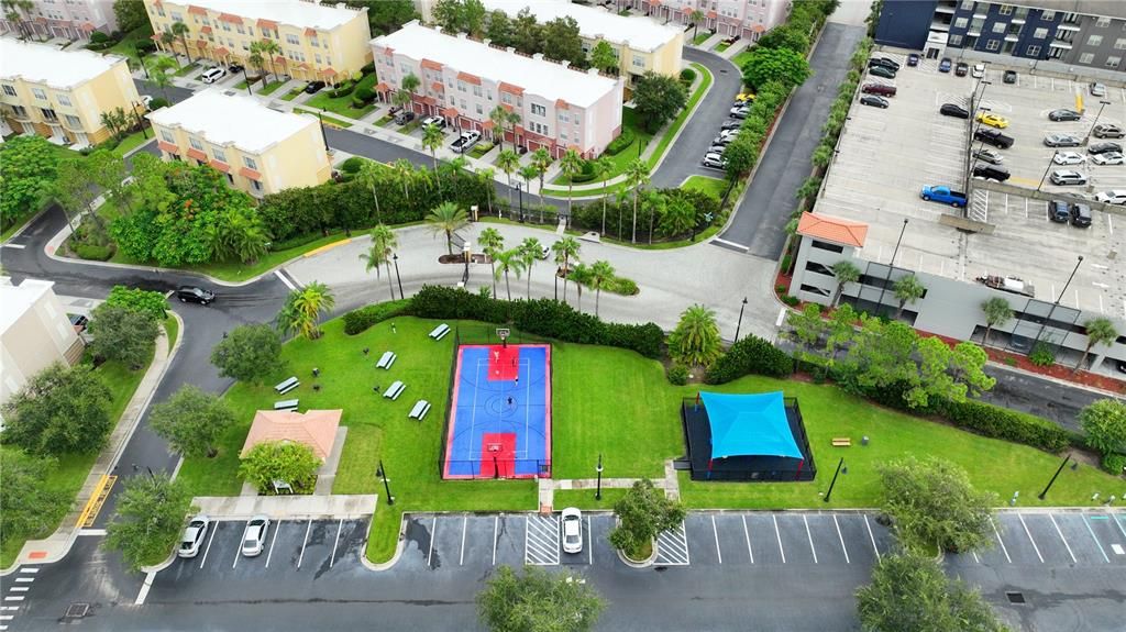 Image 3 of property listing at 5036 SHOREWAY LOOP 30505, Orlando, FL 32819