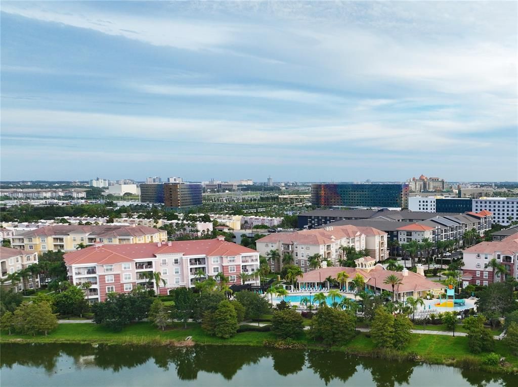 Image 4 of property listing at 5036 SHOREWAY LOOP 30505, Orlando, FL 32819